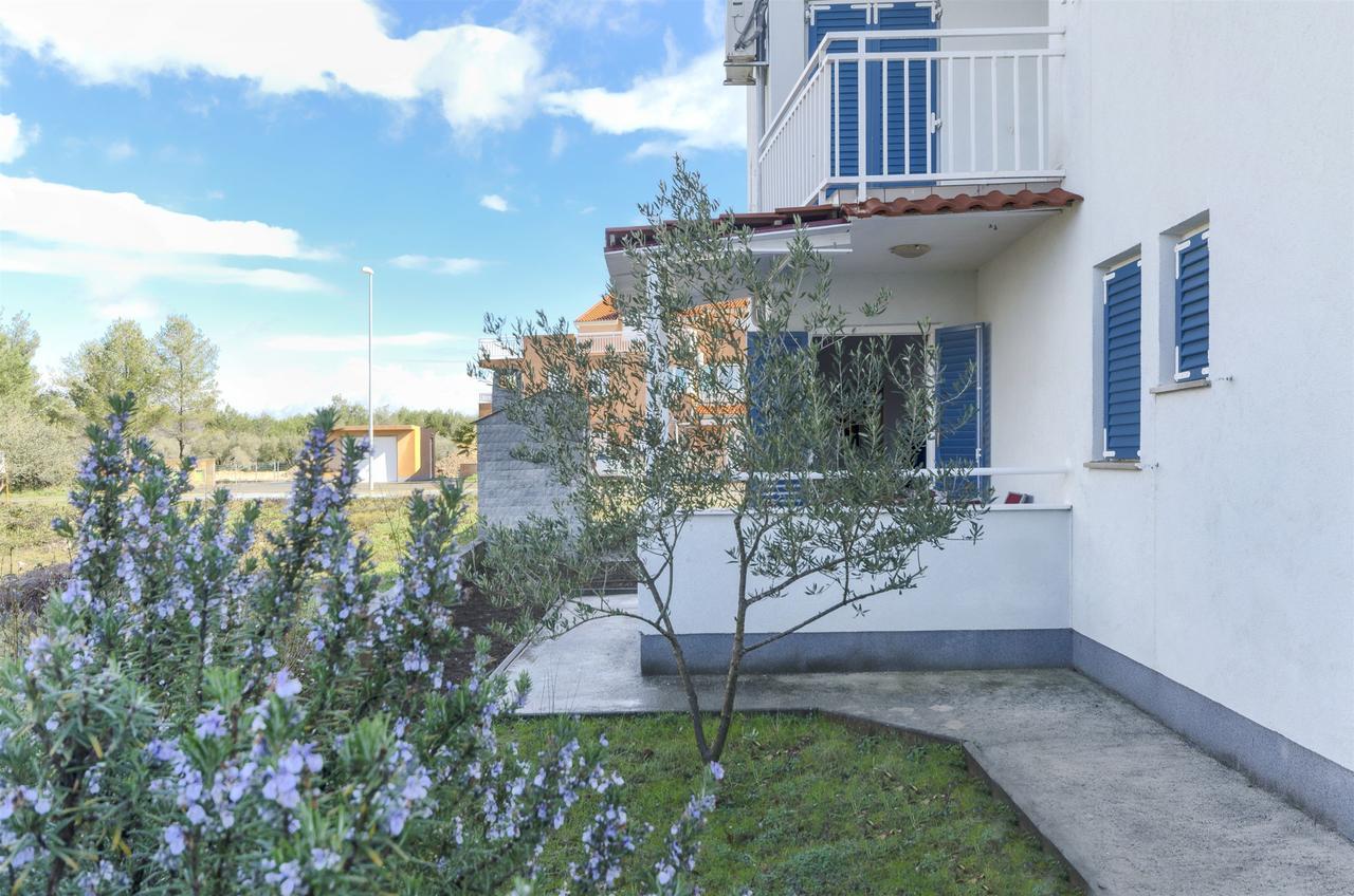 Apartment Branka Srima Esterno foto